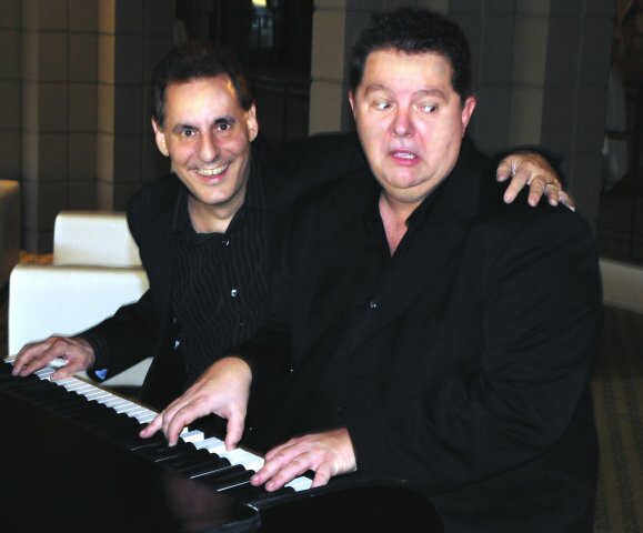 Amazing Dueling Pianos